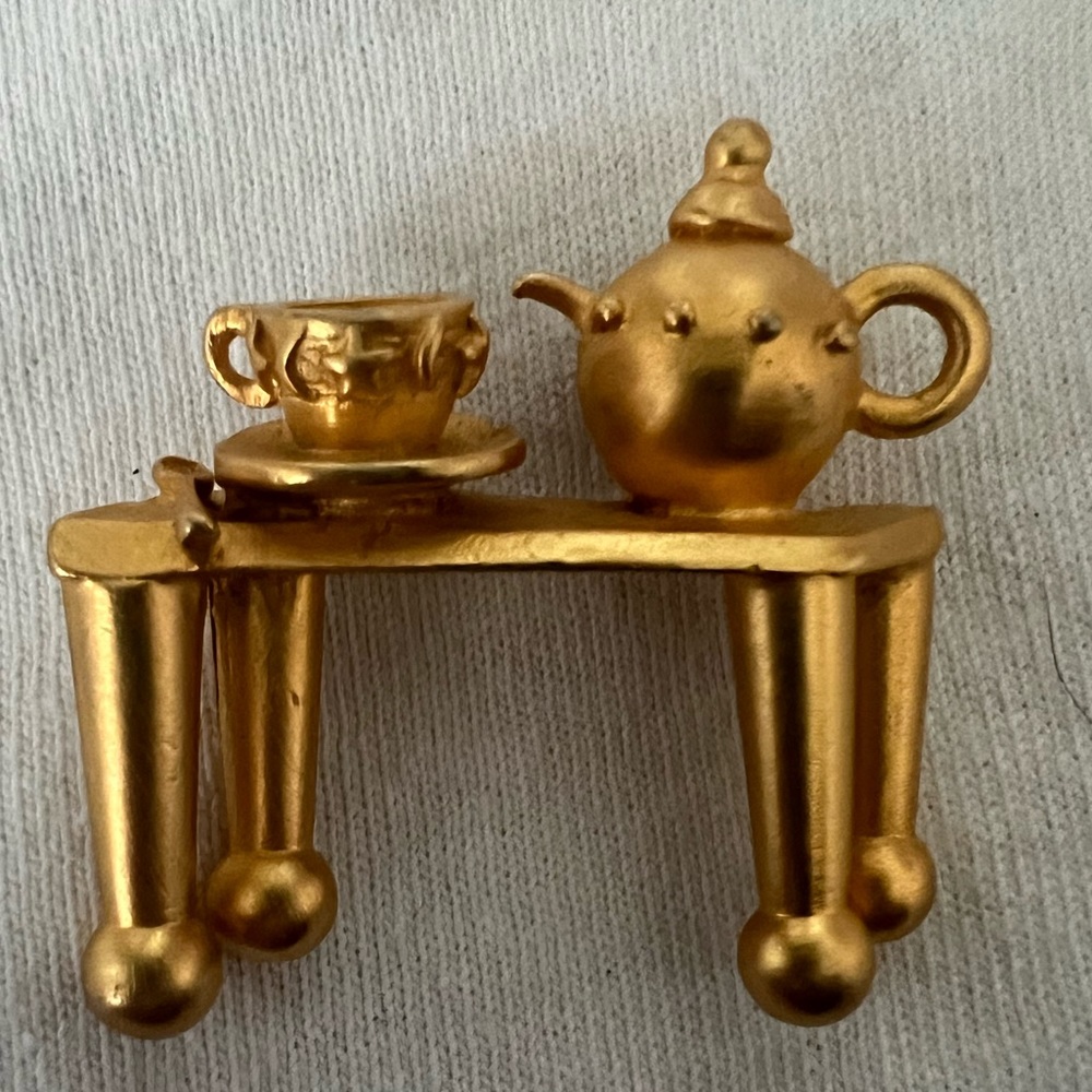 Leslie Block brooch